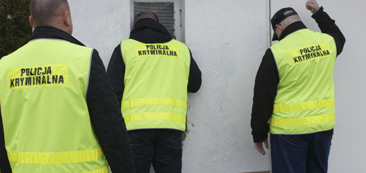 „Łowcy cieni” z Elbląga zatrzymali mężczyznę poszukiwanego od 8 lat 5 listami gończymi