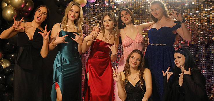 Trwa Studniówka Szkoły Muzycznej. „Gdziekolwiek nie poniosą ich losy, zawsze wracają do nas”