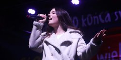 Wielka Orkiestra �wi�tecznej Pomocy gra w Elbl�gu. Wraz z ni� lokalni arty�ci (zobacz zdj�cia)