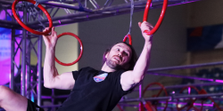 Elbl�g: "Liczy si� si�a i szybko��". Zmagania na torze Ninja (zobacz zdj�cia)