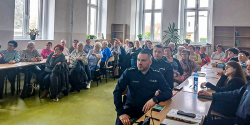 Debata spoeczna o bezpieczestwie w Zespole Szk w Pasku