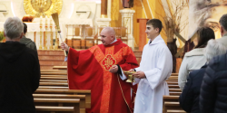 Elbl�g: Wierni �wi�cili palmy. Zobacz zdj�cia