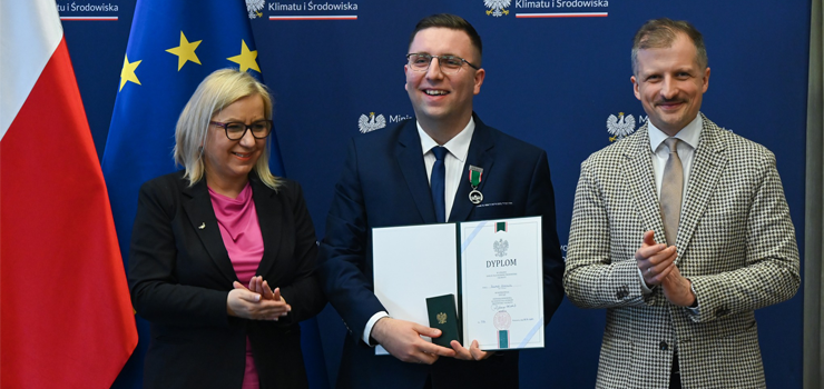Pracownik PKWE z Odznaką za Zasługi dla Ochrony Środowiska