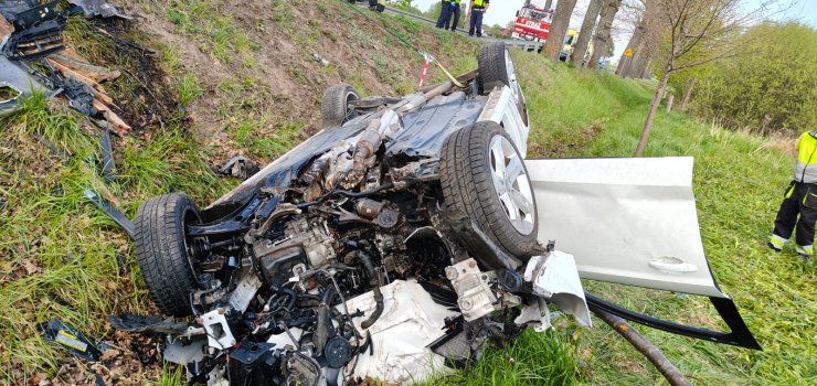 Wypadek na dodze 513 Pask - Orneta. Ranne osoby dorose i dzieci