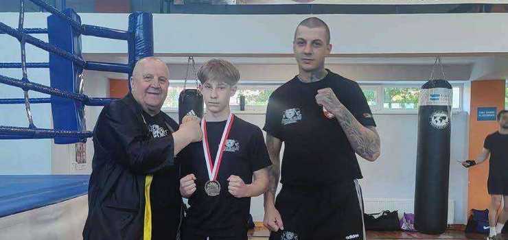 W Mistrzostwach udzia bray 123 Kluby. KSW Tygrys zaj 4 miejsce