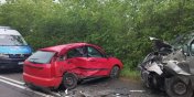 Mazurska: zderzenie dwch samochodw. Droga czciowo zablokowana