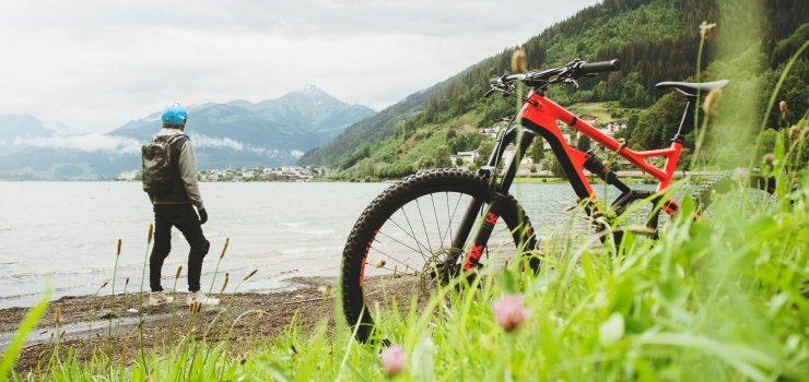 Co zabrać na dłuższą wycieczkę rowerową – lista rzeczy niezbędnych