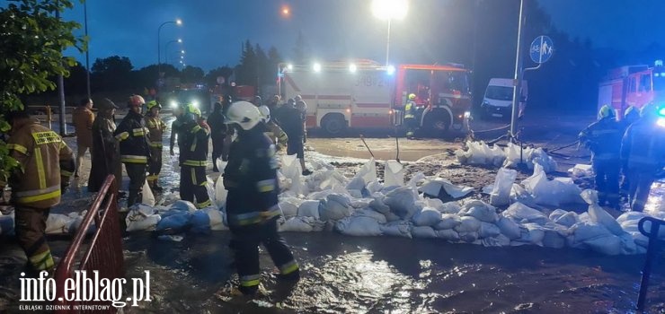 Ulewne deszcze przysporzyy mieszkacom Suchacza wiele zmartwie