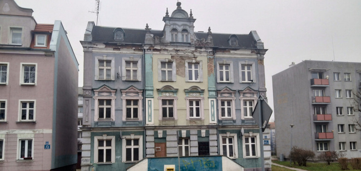 Elblg: Zabytkowe kamienice duej poczekaj na remont. Miasto uniewanio przetarg