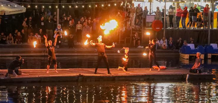 Festiwal Enklawa – magia cyrku, ognia i teatru ulicznego w Elblgu. Program wydarzenia!