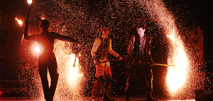 "Było dużo ognia, pokazów kuglarsko-tanecznych i akrobatycznych"