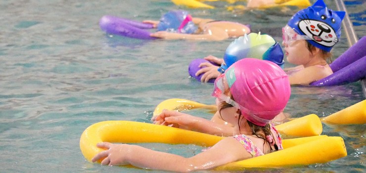 Naucz swoje dziecko pływać z MOSiR-em