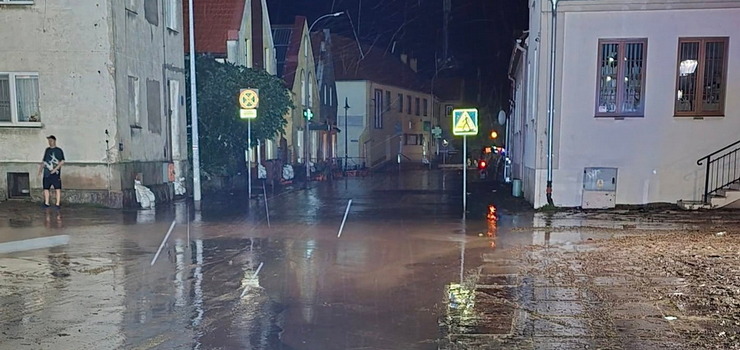 Woda zalała ich domy. Mieszkańcy Tolkmicka szykują pozew – jest odpowiedź Wód Polskich