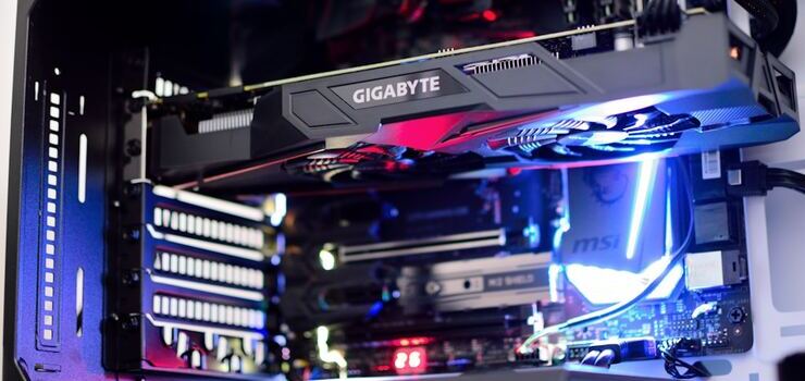 Jakie chłodzenie do komputera wybrać? Praktyczny przewodnik