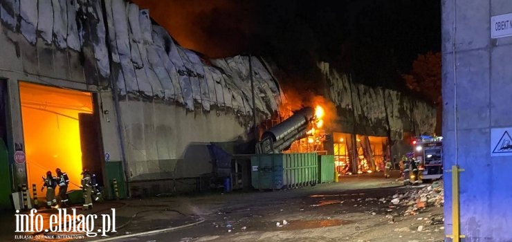 Pożar hali sortowni śmieci przy Mazurskiej