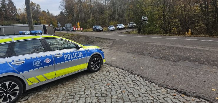 Rano przy cmentarzach było spokojnie i mały ruch