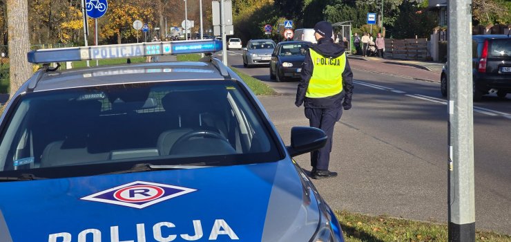 Elblska Policja informuje.  Coraz wikszy ruch przy cmentarzach