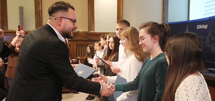 Modzi elblanie docenieni za wyniki w nauce (zobacz zdjcia)