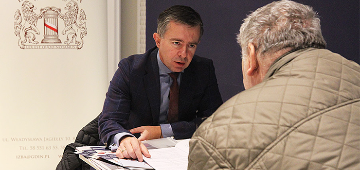 Jak nie popaść w kłopoty? Elblążanie chętnie skorzystali z porad notariuszy