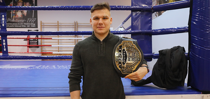 Nikodem Kozak drugi rok z rz�du zdoby� z�oto na Mistrzostwach Polski Senior�w. „Warto trenowa� i si� nie poddawa�”