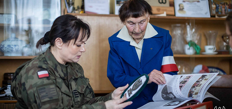 PRZEDŚWIĄTECZNE SPOTKANIE Z KOMBATANTAMI