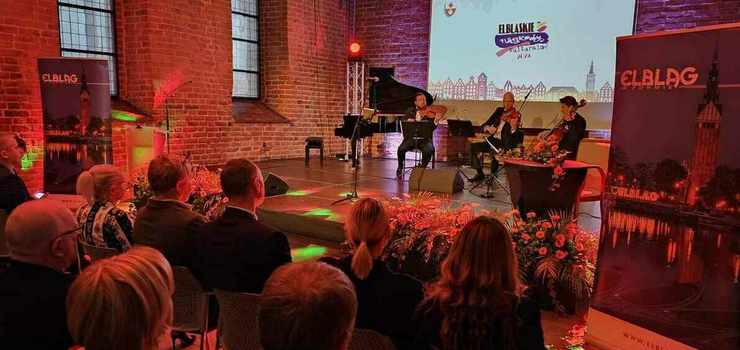 Z�� wniosek o stypendium i Elbl�skie Nagrody Kulturalne