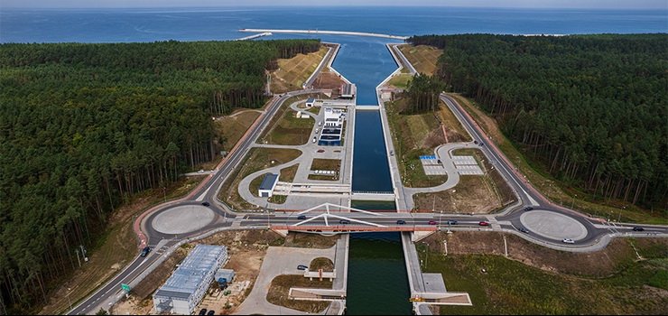 �agl�wki i kajaki dominuj�, transport �adunk�w minimalny? Sprawdzamy ruch na przekopie