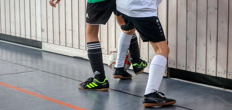 Miasto do�o�y do ferii. Ponad 70 tys. z� dla klub�w sportowych