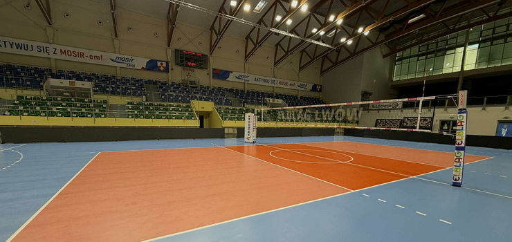 Hala z nową, mobilną wykładziną