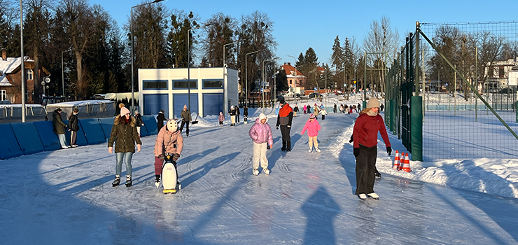 Aktywna zima na ślizgawkach