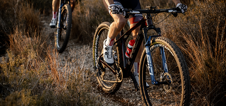 Jaki rower g�rski kupi�? Prosty przewodnik dla ca�kowicie pocz�tkuj�cych