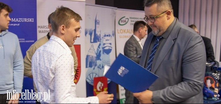 Promowali wiedz� na temat mo�liwo�ci finansowania projekt�w ze �rodk�w UE. "Cieszy nas tak du�e zainteresowanie"