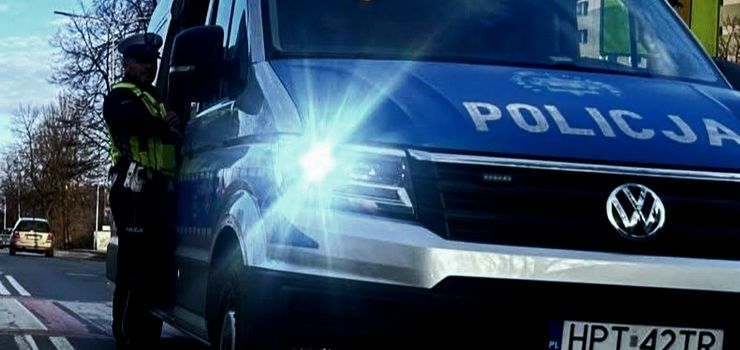 47-latek zasłabł za kierownicą. Wjechał w latarnię