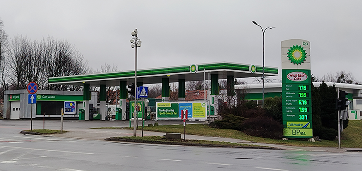 Ta�sze paliwo od wtorku? Rz�d poda� maksymalne ceny