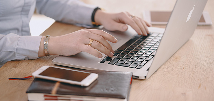 Praca biurowa i nauka to wysiłek dla organizmu. Jak wspierać koncentrację odpowiednią dietą?