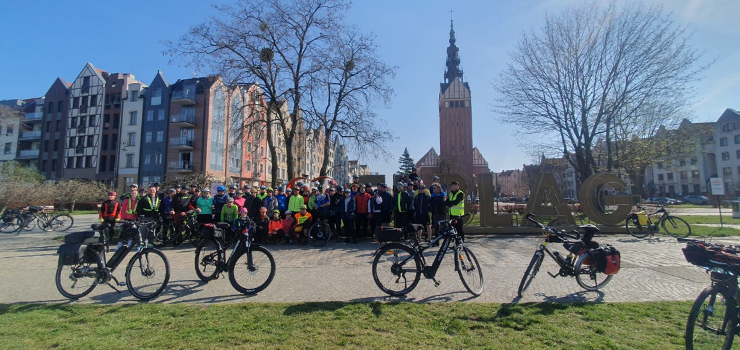 Rowerem na wie�� lotniskow� nad Nogatem