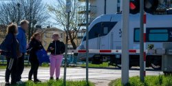 Dzia�ania drog�wki na przejazdach kolejowych