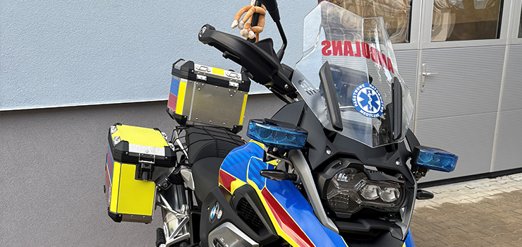 Szybciej do pacjenta. NFZ wprowadza na Warmii i Mazurach motocyklowy zespół ratownictwa medycznego