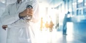 Teraz tak�e fizjoterapeuci i piel�gniarki mog� pracowa� dla ZUS
