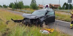 Zderzenie osob�wki z ci�ar�wk� pod Elbl�giem. Jedna osoba poszkodowana