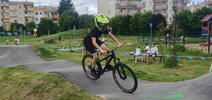 Wakacyjna rywalizacja na Pumptracku