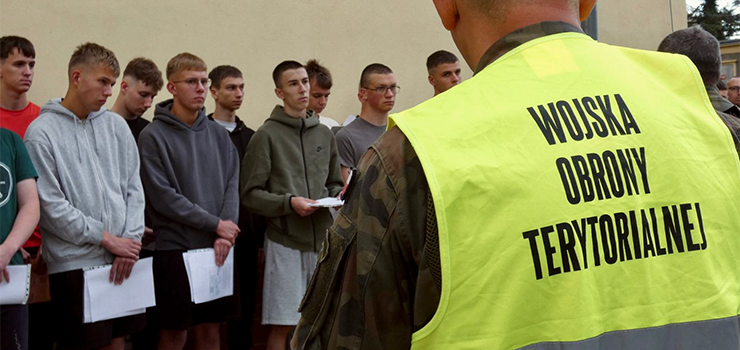 Pierwszy krok do służby. W Braniewie rozpoczęły się "Wakacje z WOT"
