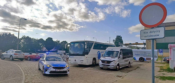 Policja przypomina o stosowaniu si� do znaku B1. Jest z tym problem na star�wce