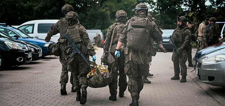 Terytorialsi sprawdzili się w niesieniu pomocy. Zawody ratowników WOT na Warmii i Mazurach