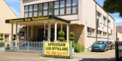 Lokale na sprzeda� lub wynajem w centrum Ostro��ki