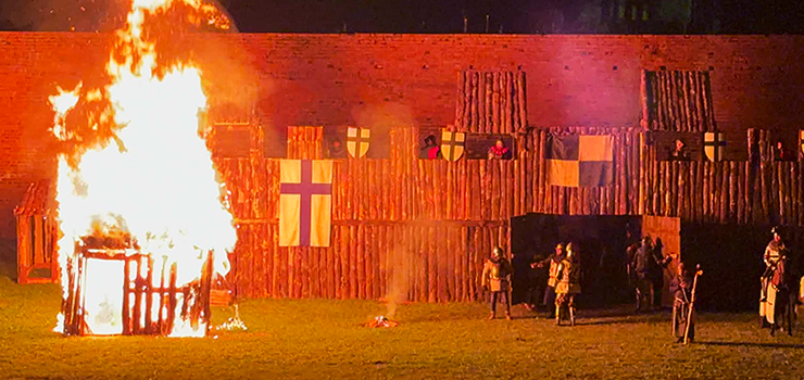 "Na widz�w czeka�a spektakularna inscenizacja historyczna"