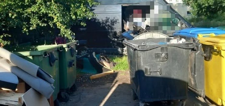Kolejny sprawca dzikiego podrzucania odpad�w ukarany�