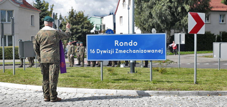 Rondo w Elbl�gu ma nowego patrona. To 16. Dywizja Zmechanizowana (zdj�cia!)