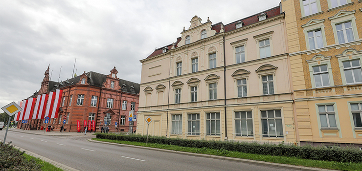 Zabytkowa kamienica zn�w na sprzeda�. Ratusz chce za ni� 4,2 mln z�