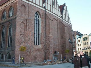 Katedra odzyskuje swj blask (fotoreporta)